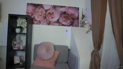 eva__lovia_ @ myfreecams on 20230926