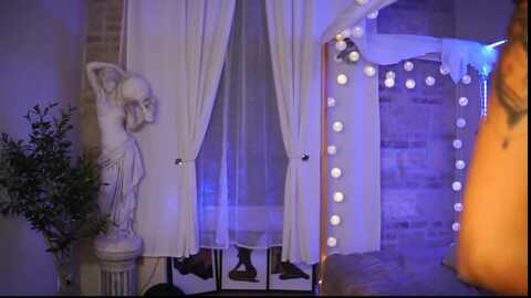 lisamelow @ myfreecams on 20230926