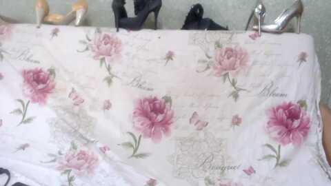 misskennya @ myfreecams on 20230926