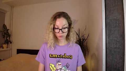 nansyfox1 @ myfreecams on 20230926