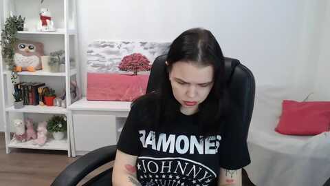 nicolyrio @ myfreecams on 20230926