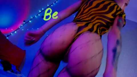 licklizz @ myfreecams on 20230927