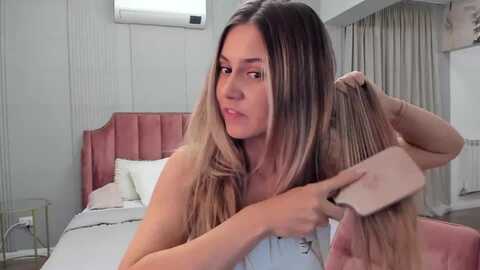 nelliecutest @ myfreecams on 20230928