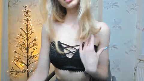 anitaart @ myfreecams on 20230929