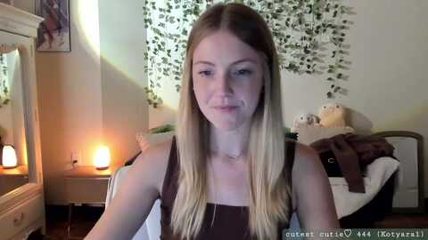 aspeneden @ myfreecams on 20230929