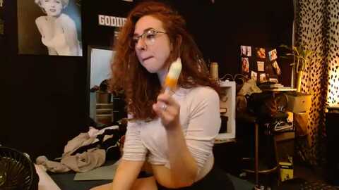 littlemisszee @ myfreecams on 20230929