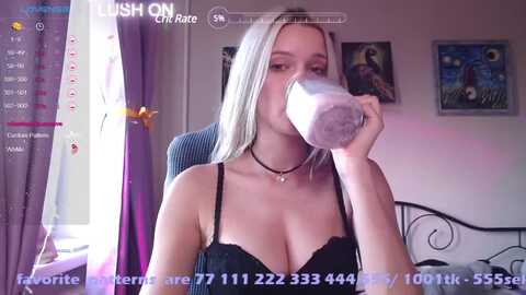 red_joan @ myfreecams on 20230929