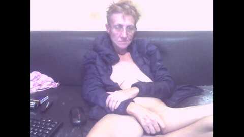 sexygeny @ myfreecams on 20230929