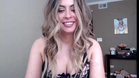 vix_spy @ myfreecams on 20230929