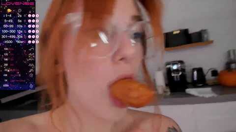 anna_leman @ myfreecams on 20230930