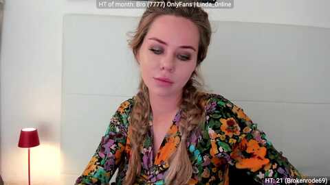 linda_0nline @ myfreecams on 20230930