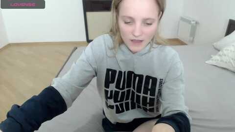 marieandrea @ myfreecams on 20230930