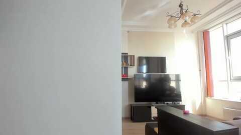 onekiss1 @ myfreecams on 20230930