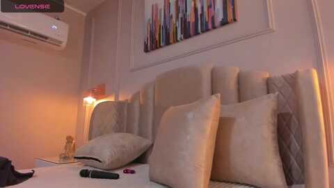 paula_07 @ myfreecams on 20230930