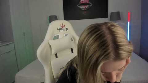 pinkcorall @ myfreecams on 20230930