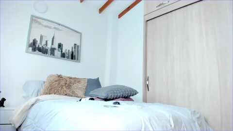 salogarces @ myfreecams on 20230930