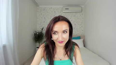 yuliya_28 @ myfreecams on 20230930
