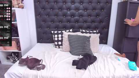 bbwhotsquirtt @ myfreecams on 20231001