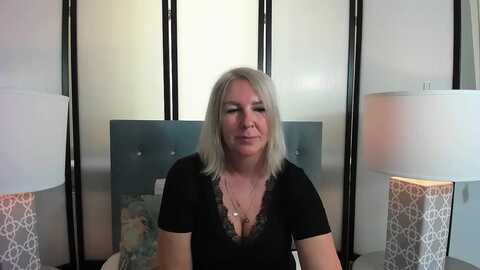 ericasexyx @ myfreecams on 20231001