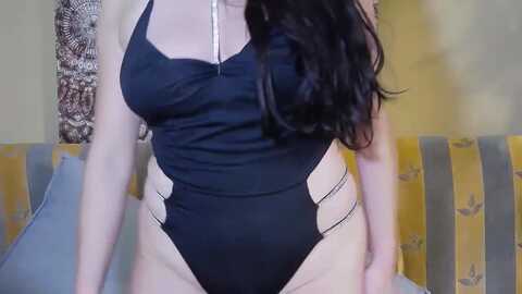 foreverchic @ myfreecams on 20231001