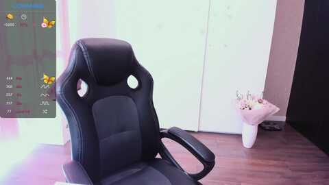 hollymollyy @ myfreecams on 20231001