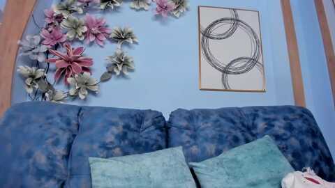 katienolan @ myfreecams on 20231001