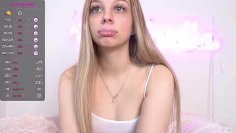 laurainlove @ myfreecams on 20231001