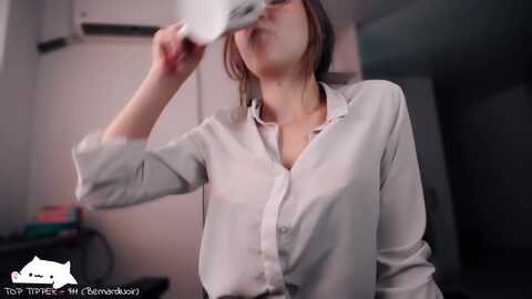 meowlexx @ myfreecams on 20231001