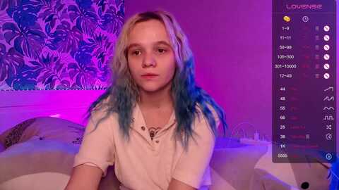 sarah_wonder @ myfreecams on 20231001