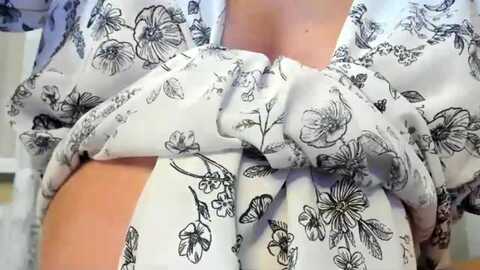 vikkybloom @ myfreecams on 20231001