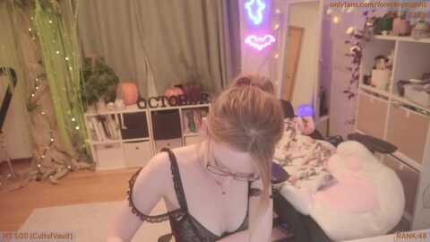 forest_nymph @ myfreecams on 20231002