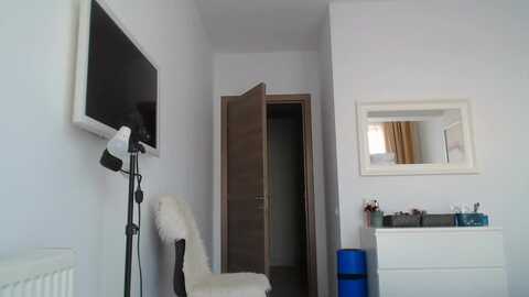 hrystina_ @ myfreecams on 20231002