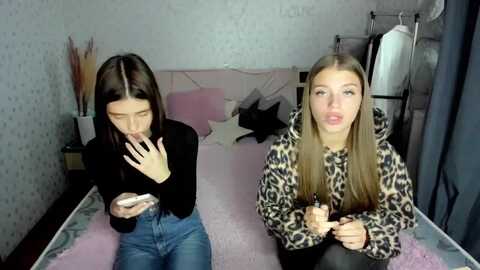 juanawi @ myfreecams on 20231002