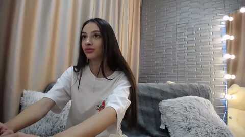 lea_lexis @ myfreecams on 20231002