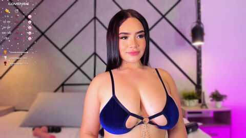 maramartinez @ myfreecams on 20231002