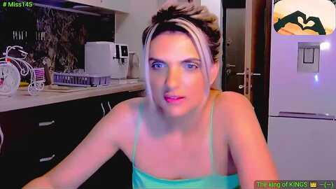 sunnyqueen @ myfreecams on 20231002