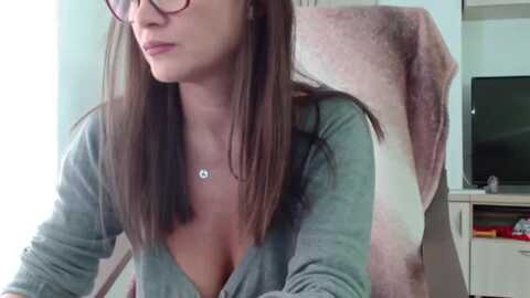 vanessahott4u @ myfreecams on 20231002