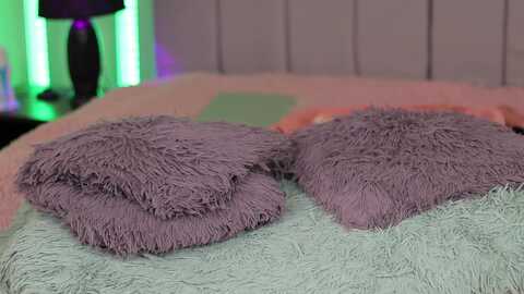 vickysecret96 @ myfreecams on 20231002