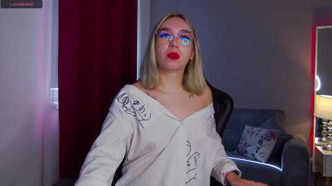 victoriarosss @ myfreecams on 20231002