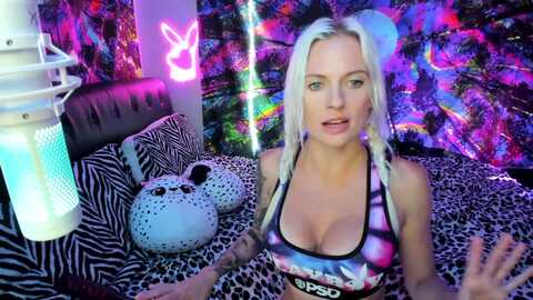 xo_belle @ myfreecams on 20231002