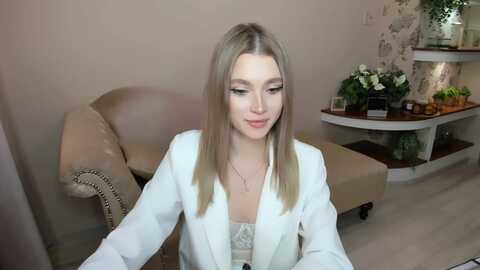 ccrystalsoul @ myfreecams on 20231003