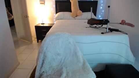 daniiititis @ myfreecams on 20231003