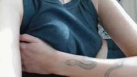 elsief_ @ myfreecams on 20231003