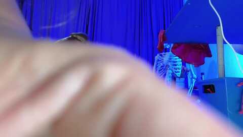 foglove69_ @ myfreecams on 20231003