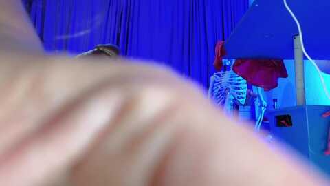 foglove69_ @ myfreecams on 20231003