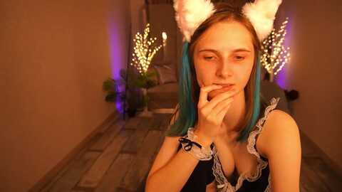 jessiemoons @ myfreecams on 20231003