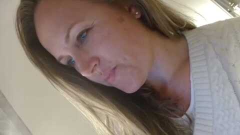 justlily @ myfreecams on 20231003