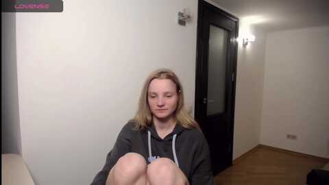 marieandrea @ myfreecams on 20231003