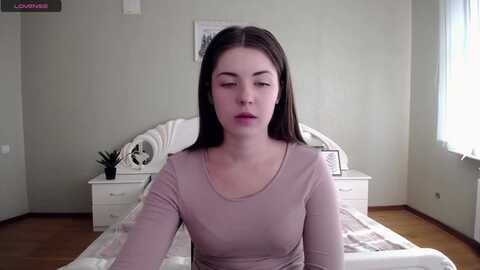 miriam_mills @ myfreecams on 20231003