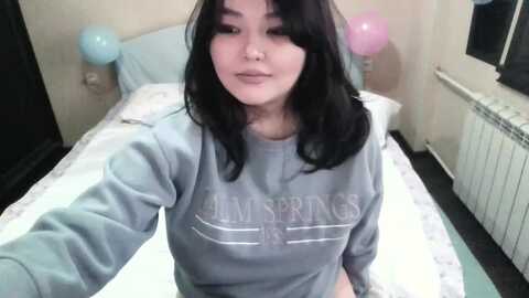 amaisan @ myfreecams on 20231004